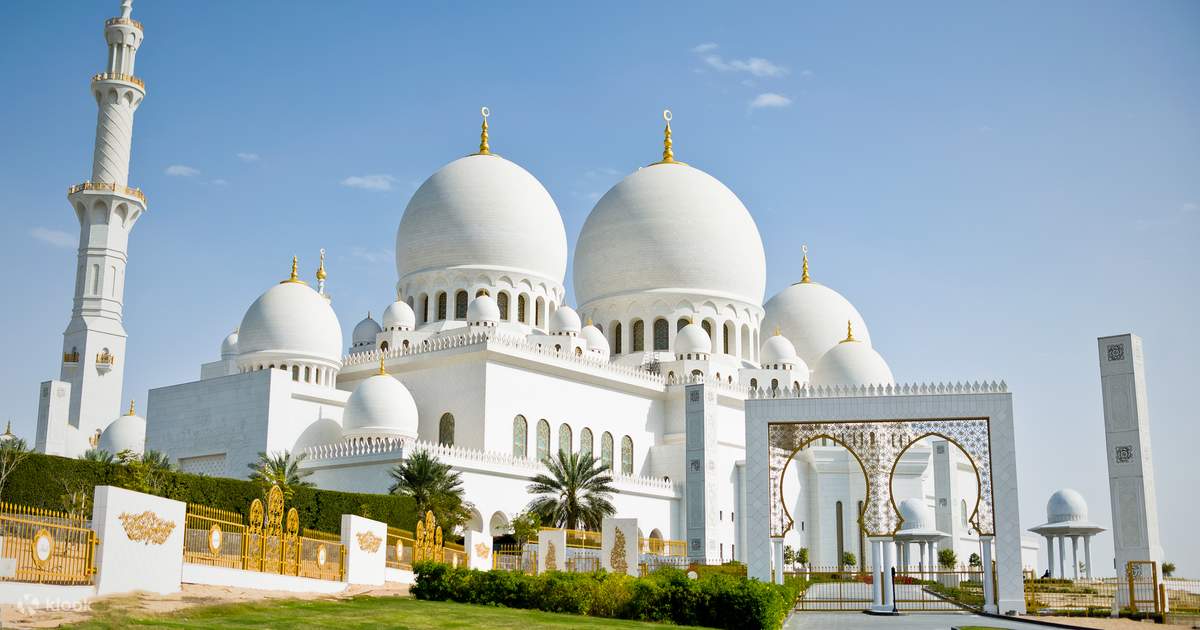 Abu Dhabi Sheikh Zayed Mosque Half Day Tour from Dubai